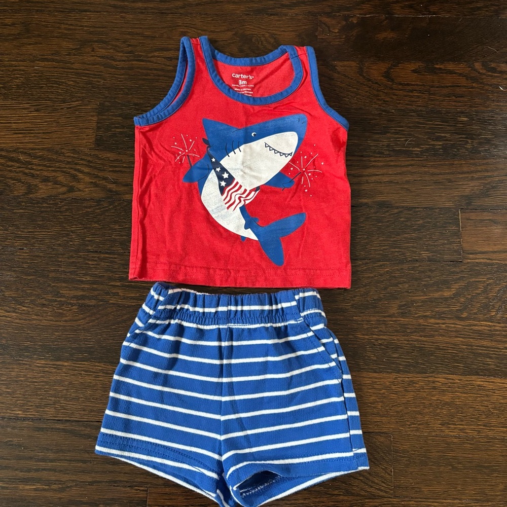 Carter’s Patriotic Shark Set